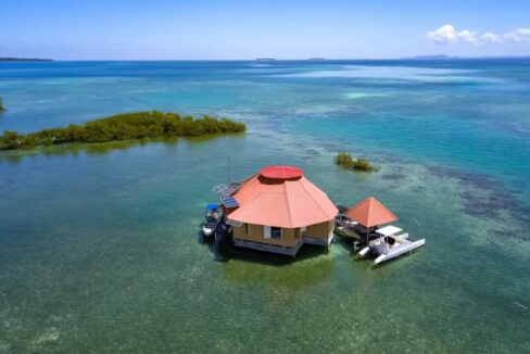 caribbean-over-the-water-house-jack-cay-bocas-del-toro-panama-ushombi-2