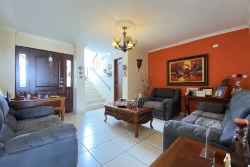 spacious-family-home-in-brisas-del-golf-panama-city-panama-ushombi-6