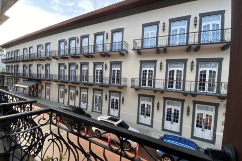 stunning-condo-in-historic-casco-viejo-casco-viejo-panama-city-panama-ushombi-1