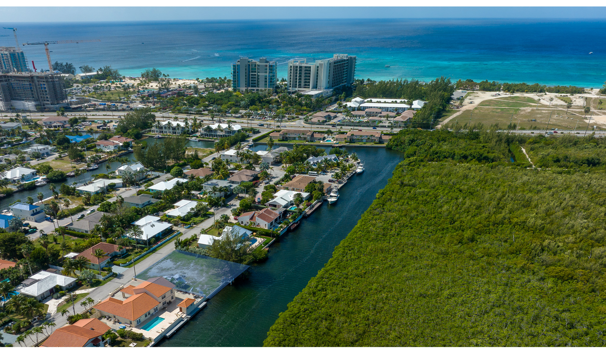 raleigh-quay-canal-front-lot-raleigh-quay-cayman-islands-ushombi-2