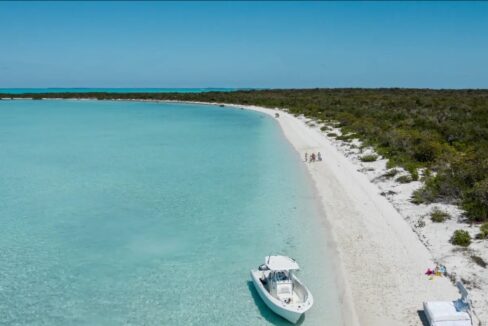 hummingbird-cay-exuma-bahamas-ushombi-3