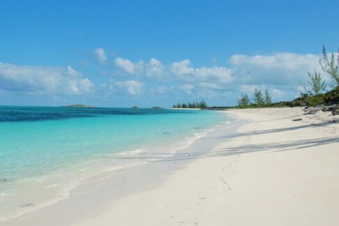 north-caicos-beach-front-lot-sandy-point-north-caicos-turks-and-caicos-ushombi-4