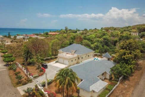 7-bedroom-stunning-villa-in-trelawny-cornwall-jamaica-ushombi-3