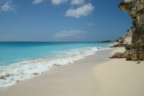 cupecoy-22-acre-beach-lagoon-lot-cupecoy-sint-maarten-ushombi-3