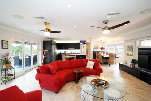 cable-beach-beautiful-3br-chertsey-condo-cable-beach-nassau-bahamas-ushombi-2