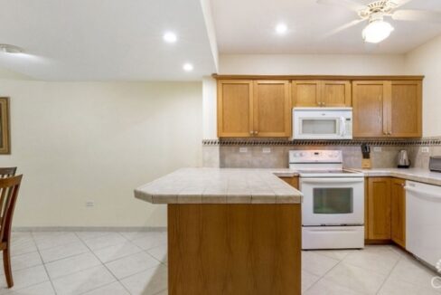 cayman-islands-cozy-oceanview-2br-condo-grand-cayman-cayman-islands-ushombi-2