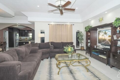 little-savannah-gardens-4br-home-savannah-gardens-cayman-islands-ushombi-2