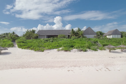 house-on-a-dune-harbour-island-eleuthera-bahamas-ushombi-3