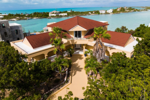 4br-tropical-shores-villa-in-chalk-sound-chalk-sound-providenciales-turks-and-caicos-ushombi-2