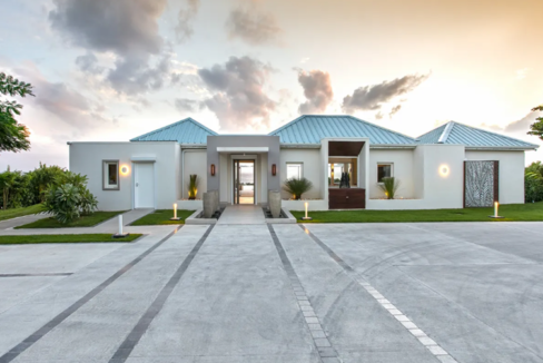 stunning-5br-villa-avanti-terres- basses-sint-maarten-ushombi-4