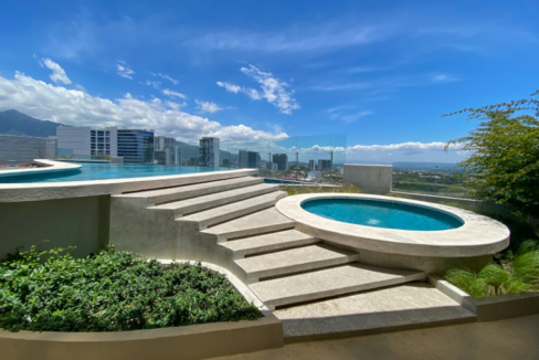 beautiful-rohrmoser-1br-city-view-condo-rohrmoser-san-jose-costa-rica-ushombi-1