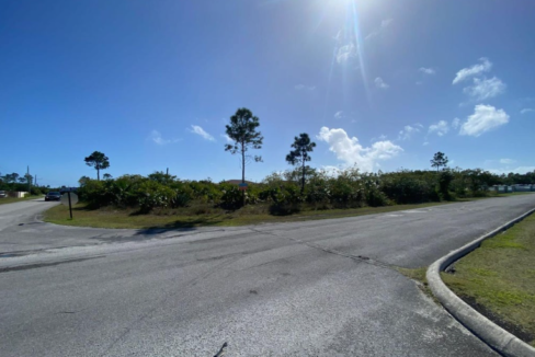 freeport-1-acre-corner-lot-freeport-grand-bahama-bahamas-ushombi-6