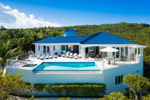 grace-bay-luxury-waterfront-4br-villa-grace-bay-providenciales-turks-and-caicos-ushombi-3