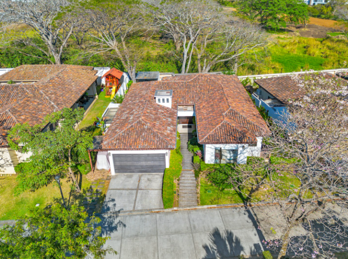 harmony-house-in-santa-ana-costa-rica-san-jose-costa-rica-ushombi