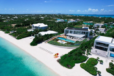 leeward-stunning-6br-beachfront-villa-leeward-providenciales-turks-and-caicos-ushombi-1