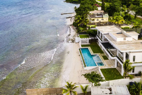 sleek-oceanfront-tenerife-villa-4br-st-ann-jamaica-ushombi-11