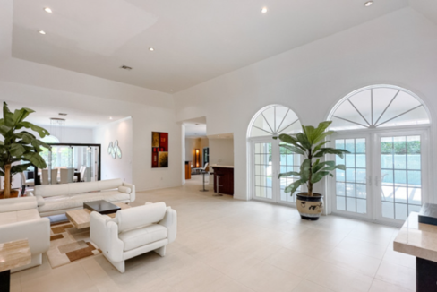 vienna-circle-south-sound-4br-home-grand-cayman-cayman-islands-ushombi-2