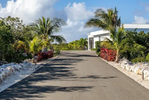 do-little-villa-long-bay-long-bay-hills-turks-and-caicos-ushombi-9