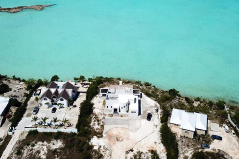 stunning-4br-breakwater-villa-chalk-sound-providenciales-chalk-sound-turks-and-caicos-ushombi-3