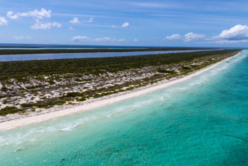 west-caicos-21-acre-oceanfront-lot-west-caicos-turks-and-caicos-ushombi-2