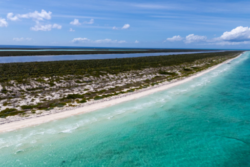 west-caicos-21-acre-oceanfront-lot-west-caicos-turks-and-caicos-ushombi-3