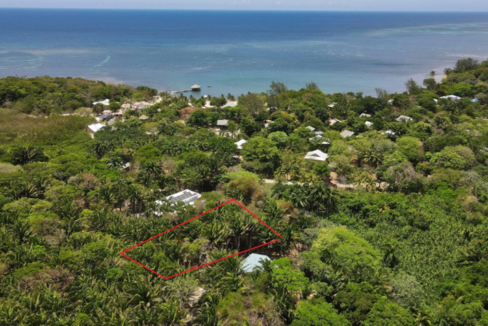 palmetto-bay-0-68-acre-lot-near-beach-roatan-palmetto-bay-honduras-ushombi-2