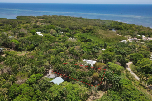 palmetto-bay-0-68-acre-lot-near-beach-roatan-palmetto-bay-honduras-ushombi-3