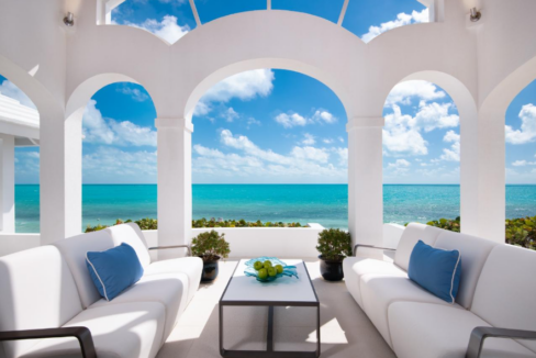 mandalay-expansive-beachfront-7br-villa-providenciales-long-bay-hills-turks-and-caicos-ushombi-1