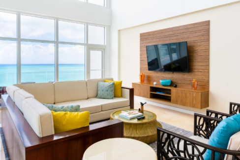 ritz-carlton-residences-3br-oceanview-penthouse-grace-bay-turks-and-caicos-ushombi-4