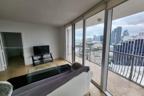 bay-view-opera-tower-miami-condo-2br-miami-florida-ushombi-3