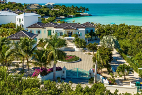 the-beach-house-on-taylor-bay-chalk-sound-turks-and-caicos-ushombi-10