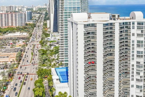 sunny-isles-beach-beachfront-2br-condo-sunny-isles-beach-florida-ushombi-2