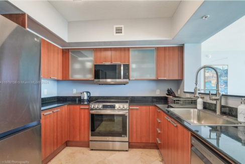 sunny-isles-beach-beachfront-2br-condo-sunny-isles-beach-florida-ushombi-5