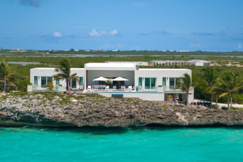 tip-of-the-tail-villa-5br-in-tci-turtle-tail-providenciales-turks-and-caicos-ushombi-1