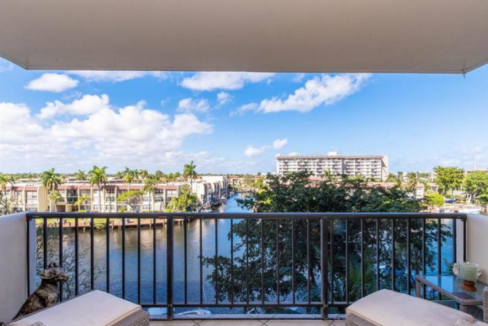 waterford-point-1br-canal-view-condo-pompano-beach-florida-ushombi-2