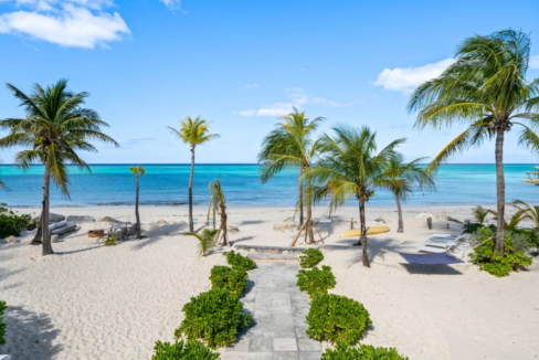 palm-shores-5br-idyllic-beach-house-palm-shores-love-beach-nassau-bahamas-ushombi-1