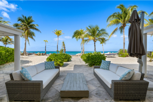 palm-shores-5br-idyllic-beach-house-palm-shores-love-beach-nassau-bahamas-ushombi-8