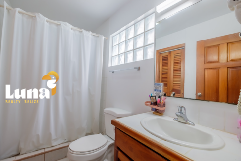 grand-baymen-best-western-condo-1br-san-pedro-belize-ushombi-4