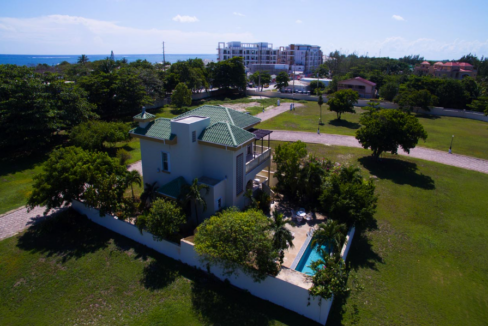 joy-house-belize-3br-near-beach-san-pedro-belize-ushombi-2