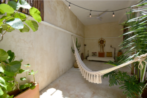 solar-urbano-3br-tulum-vintage-home-tulum-mexico-ushombi-2