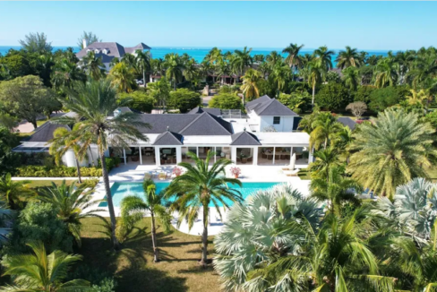 the-oakes-oasis-10br-luxury-villa-lyford-cay-bahamas-ushombi-1