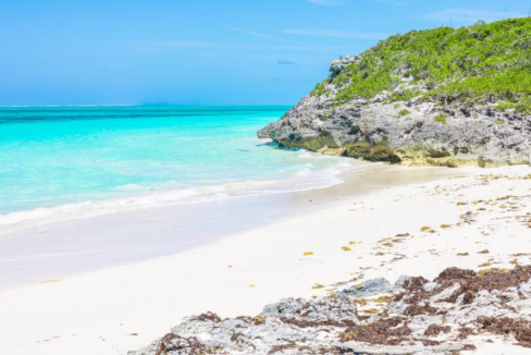 the-point-at-pumpkin-bluff-3-35-acres-north-caicos-turks-and-caicos-ushombi-4