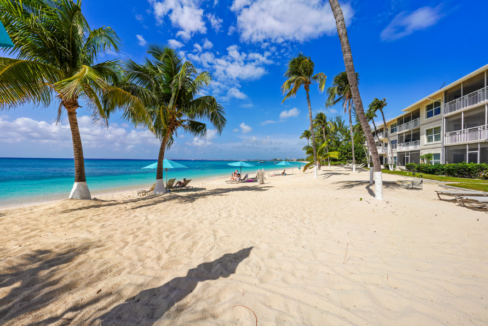 cayman-club-3br-beachfront-condo-seven-mile-beach-cayman-islands-ushombi-3