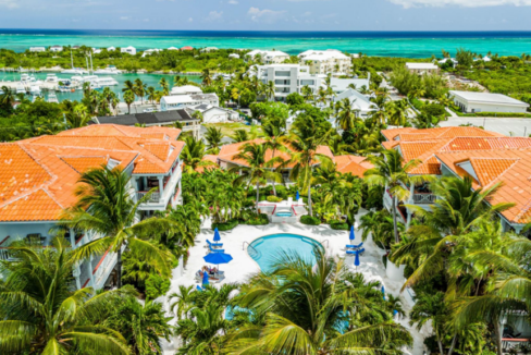 queen-angel-resort-1br-oceanview-condo-turtle-cove-turks-and-caicos-ushombi-1